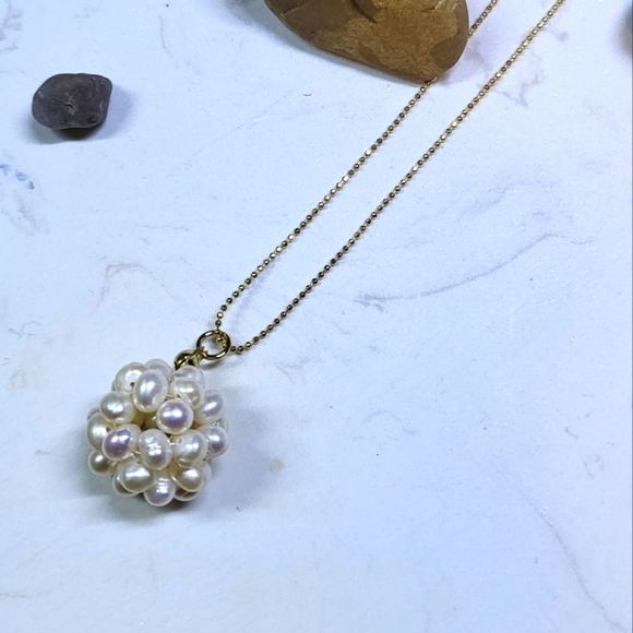 Handmade necklace freshwater pearls sphere goldfilled - Picture 1 of 4